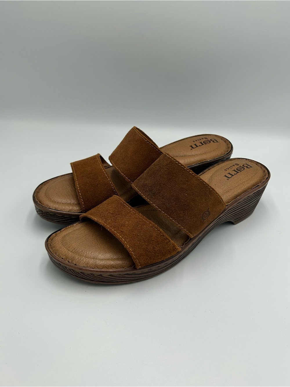 Born Basics Sana Leather Comfort Wedge Heels Size 9 Sandals Slip On Women’s